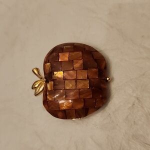 Brooch Apple